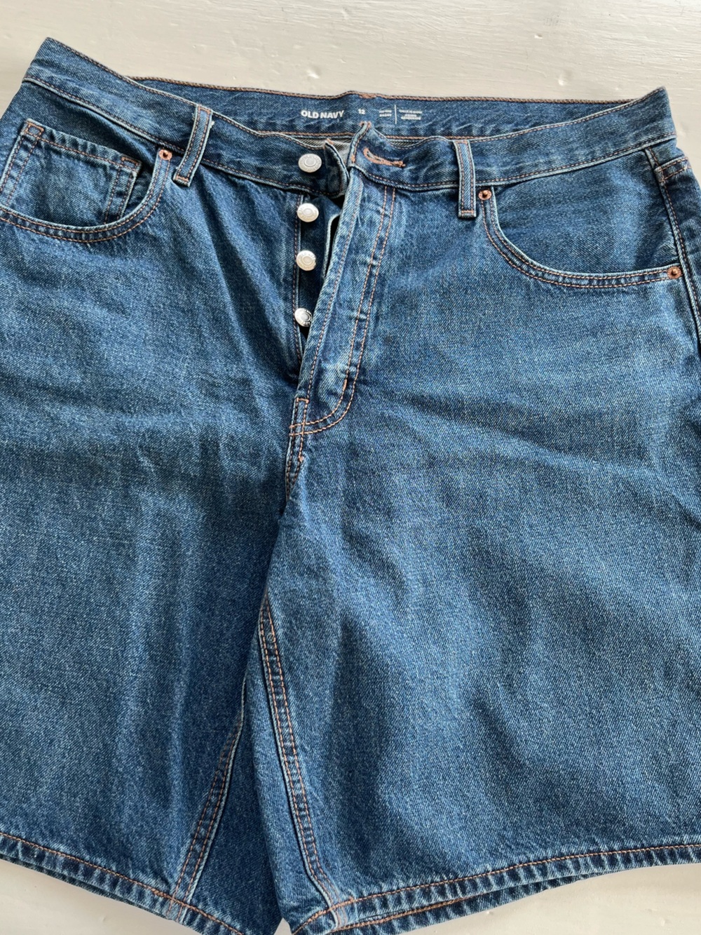 Old Navy Mid-Rise Baggy Denim Shorts Size 12